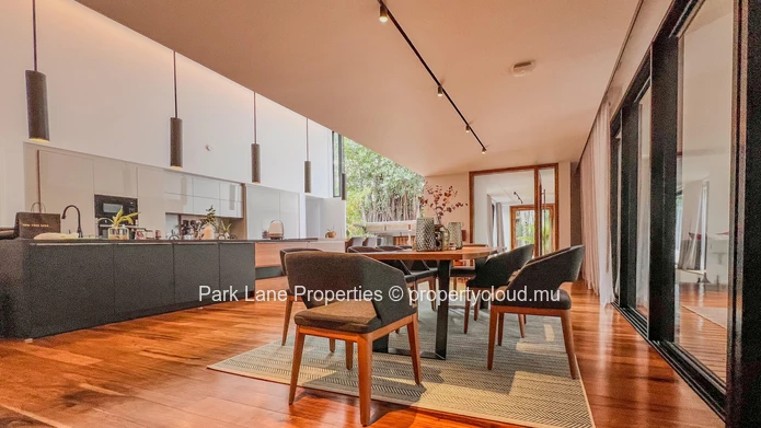 Exceptional Villa in Pailles – Luxury, Privacy & Sophistication