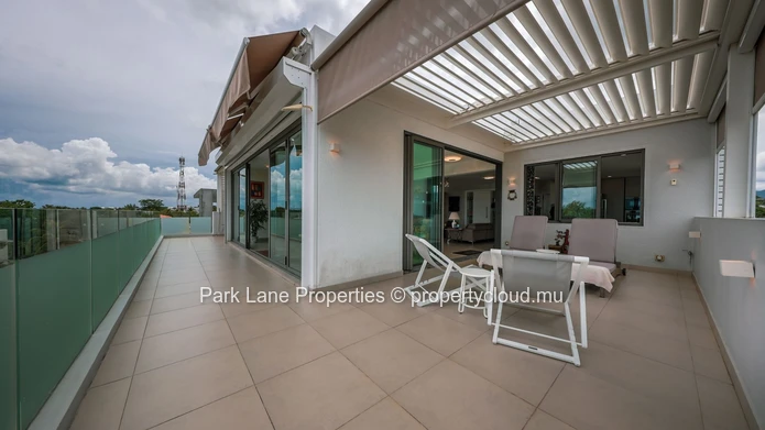 Exceptional Beachside Penthouse Steps from the Beach