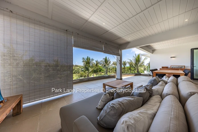 Stunning 4-Bedroom Penthouse for Sale in Azuri