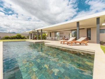 4 Bedroom Villa
