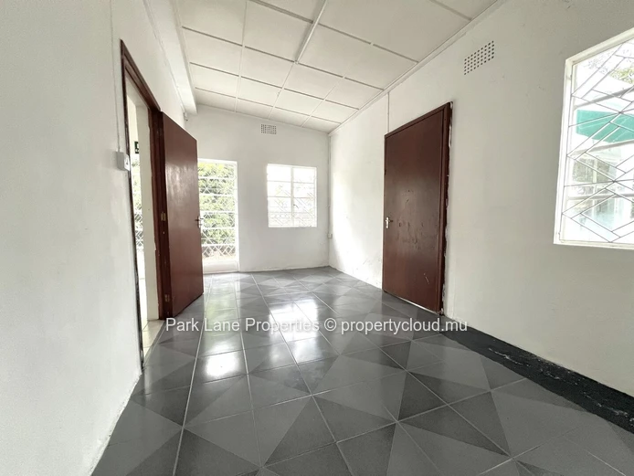 Colonial House in Belle Rose: Ideal Location for Office, School, or Training Center