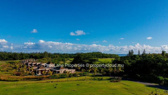 Heritage Villas Valriche – The Art of Tropical Living