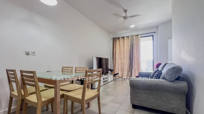 Modern 2-Bedroom Apartment with Parking, Ideally Located Near CyberCity