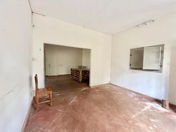 8 Bedroom House