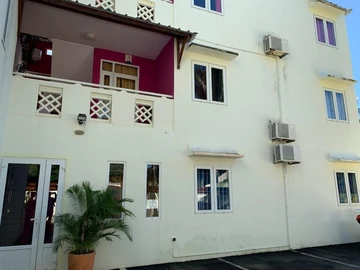 12 Bedroom Apartment