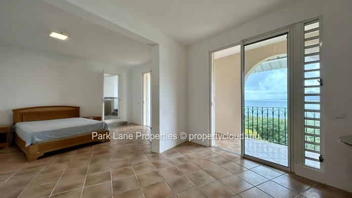  Coastal Colonial Haven with Breathtaking Sea and Mountain Views