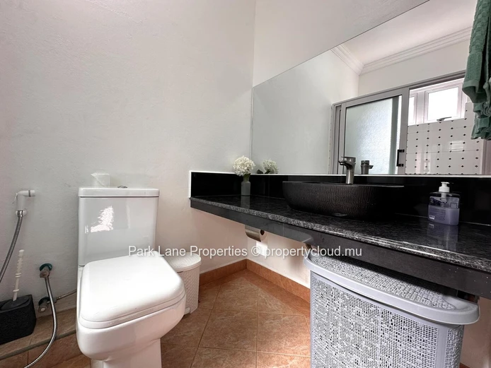 Appartment à vendre à Poste Lafayette.