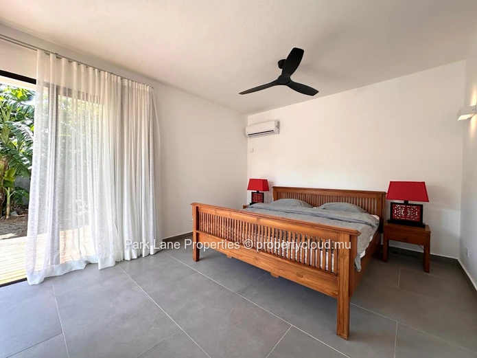 Luxurious gated residence in Piton