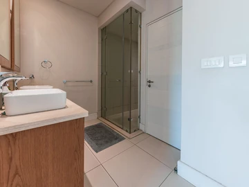 3 Bedroom Townhouse, Duplex
