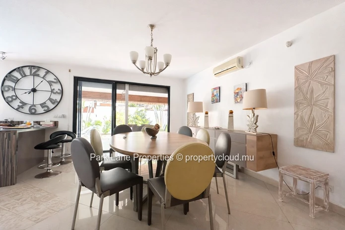 Single-Storey Villa for sale in Pointe aux Piments