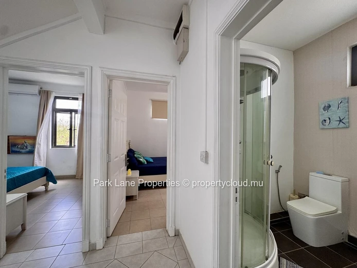 Family home with pool in quiet area