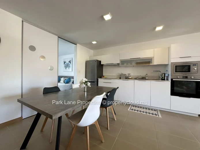 Appartement R+2 à vendre à Mon Choisy.