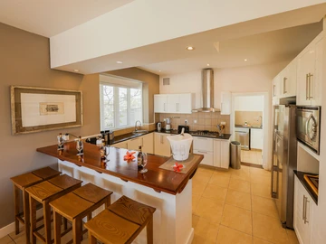 4 Bedroom Villa