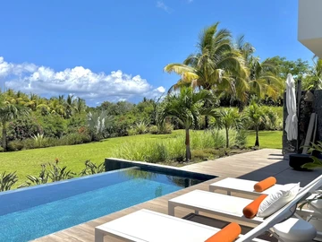 5 Bedroom Villa