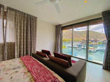 5 Bedroom Villa