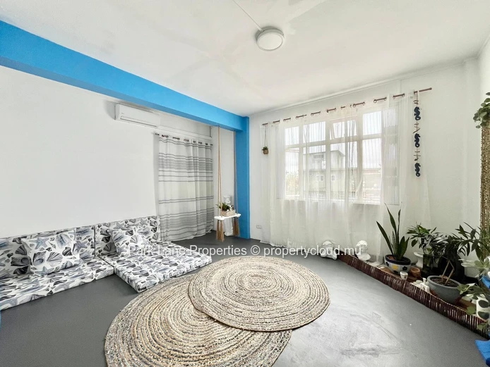 Bright & Versatile Commercial Space for Rent – Roches Brunes, Beau Bassin