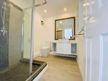 3 Bedroom Townhouse, Duplex