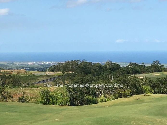 2057 m² à Avalon – Terrain paisible niché dans la verdure, proche du golf
