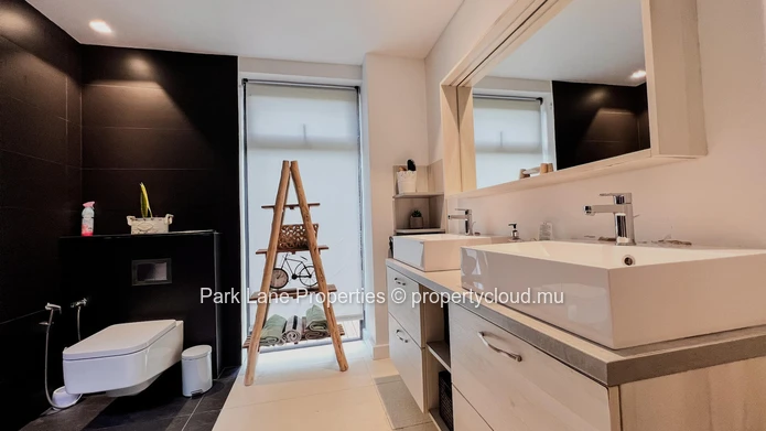 Exceptional Villa in Pailles – Luxury, Privacy & Sophistication