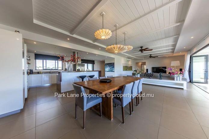 Stunning 4-Bedroom Penthouse for Sale in Azuri