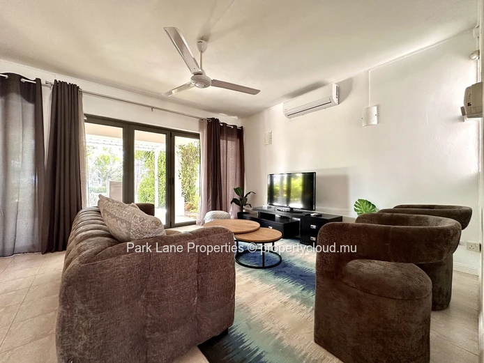 Duplex with magnificent view of the ocean