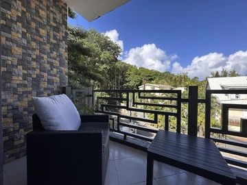 6 Bedroom Apartment