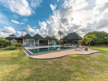 4 Bedroom Villa