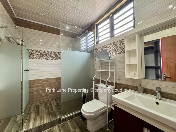 Family home with private pool