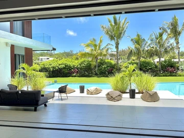5 Bedroom Villa