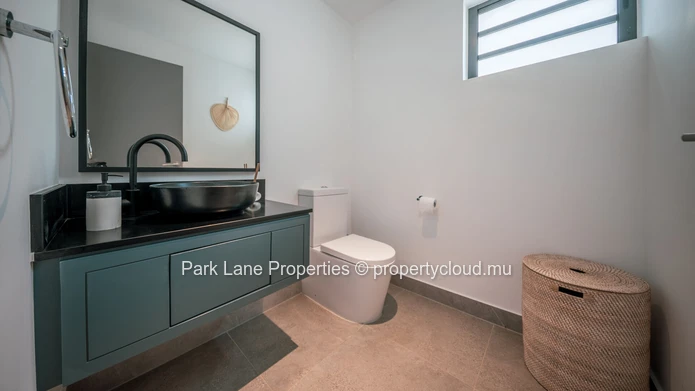 Appartement à vendre dans un complexe sécurisé à Saint Antoine.
