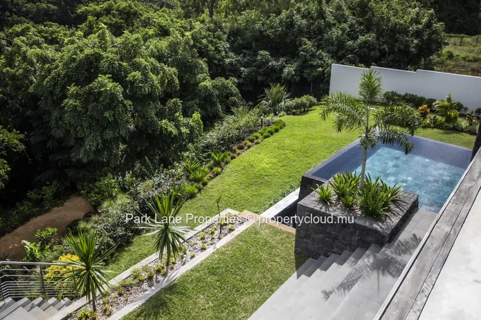 Villa d'Exception au Bord de l'Eau dans le Resort Golfique d'Azuri, Île Maurice
