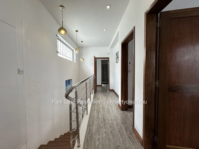 Charming 3 bedroom furnished home for Rent in Pereybere