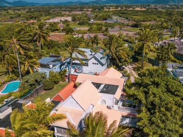5 Bedroom Villa