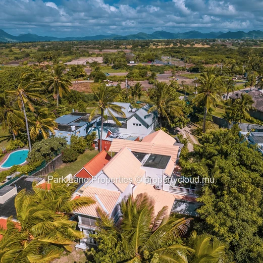 Charmante maison familiale à quelques pas de la plage, avec vue mer partielle et accès direct (Mandat exclusif)