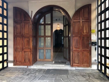 8 Bedroom House