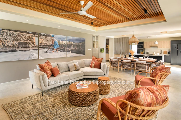 Contemporary fully furnished golf villa for sale in the heart of Heritage Villas Valriche 