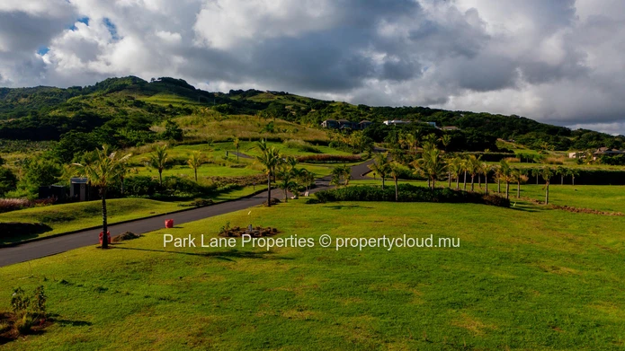 Heritage Villas Valriche – The Art of Tropical Living