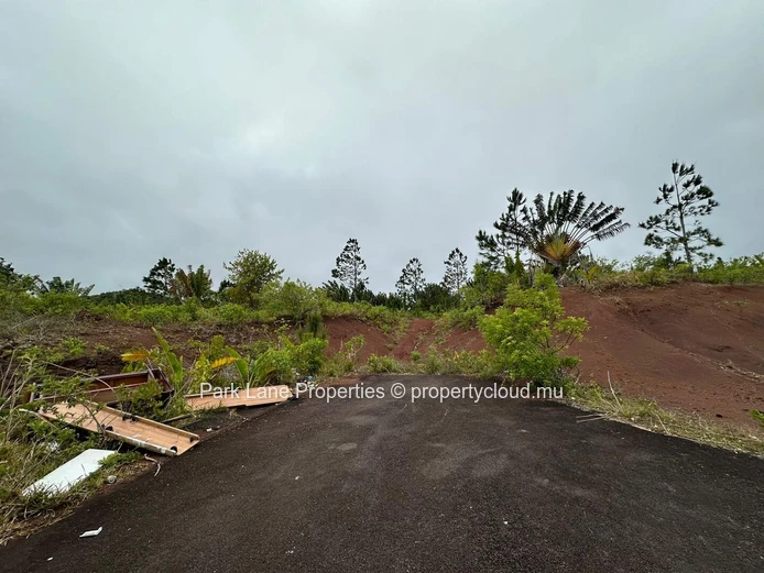 Invest in Your Future with this Exceptional Agricultural Land in Les Mariannes Hills