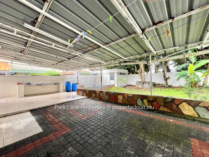 Charming House for Sale in Prime Phoenix Location