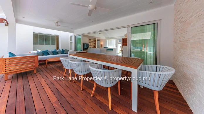 Élégante villa contemporaine  à vendre à Grand Baie.