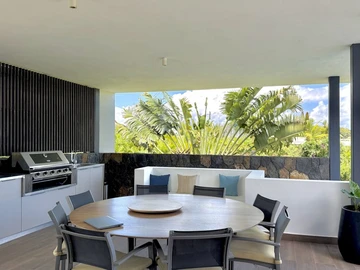 5 Bedroom Villa