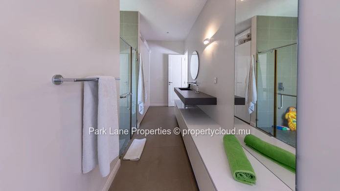 6-Bedroom Villa with Pool and Garden Views – Anahita, Beau Champ