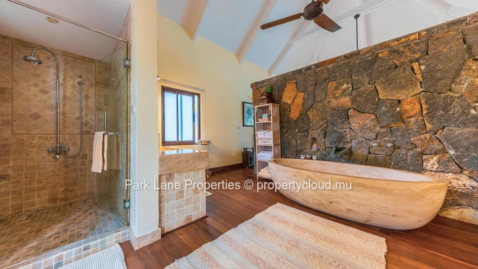 Exquisite Colonial Estate in the Heart of Chamarel’s Lush Mountains