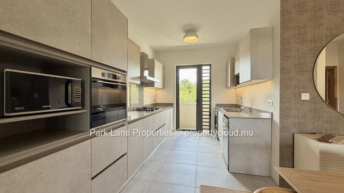 Beautifully furnished 3-Bedroom Apartment With Great Views