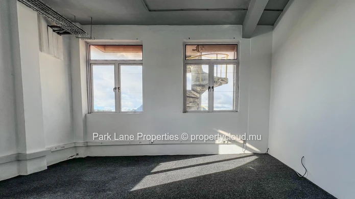 Professional office space with mezzanine in the heart of Rose Hill
