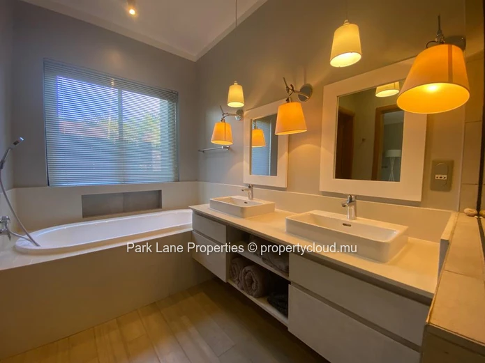 Appartement de charme au sein d'une propriété sécurisée