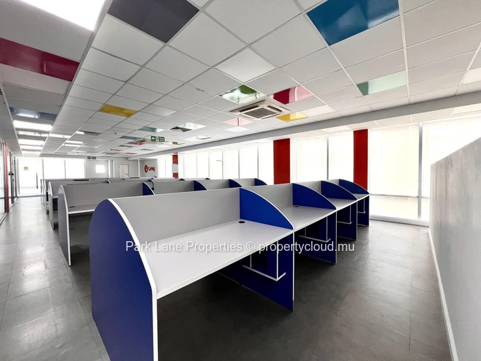 Office space on the 5th Floor in Ebene: Flexible and Convenient