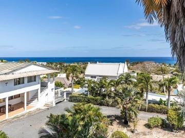 8 Bedroom House