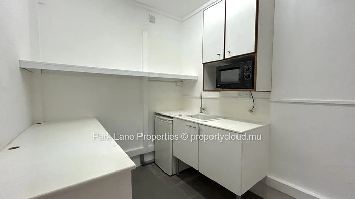  60m² Office Space in Prime Tamarin Location