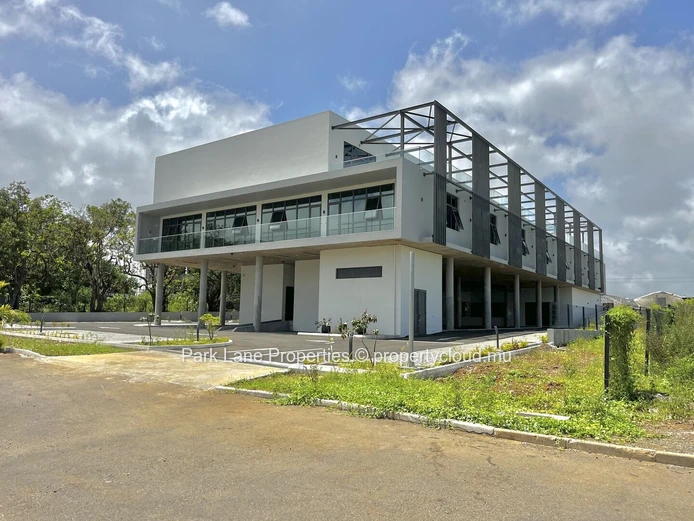Prime Retail Space in Vivea Business Park: Your Gateway to Smart City Commerce